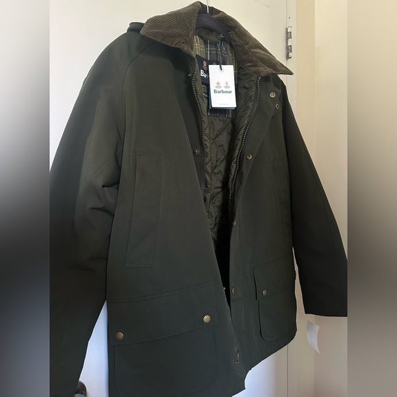Men’s Waterproof BARBOUR coat size M - new with tags - Picture 2 of 10